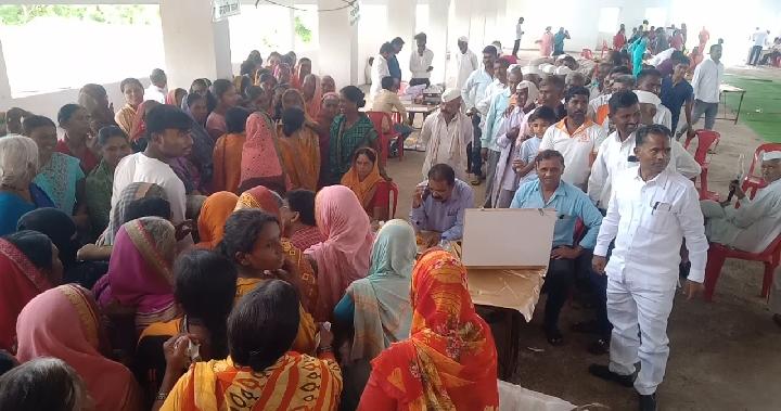 1340 patients were examined in the health camp organized by ShivSena Medical Aid Room and Rajendra Barkund Mitra Mandal