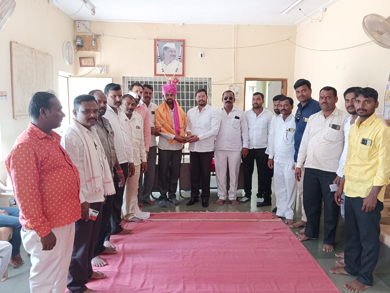 Sarde felicitated at Bagal office for being elected as Upasar Panchayat of Chikhalthan Grampanchayat