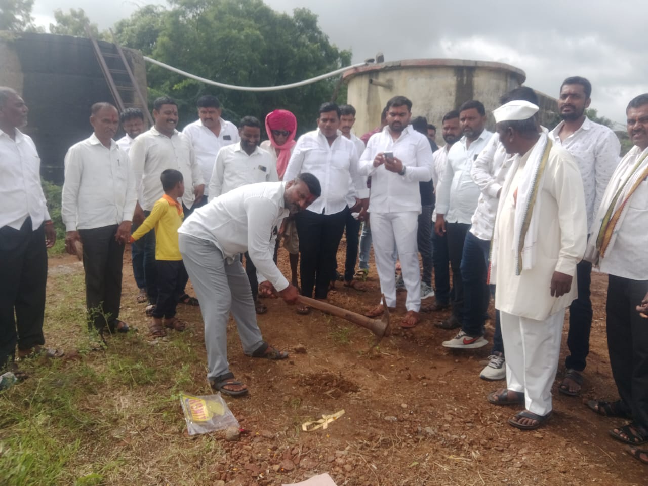 Former MLA Narayn Patil solved the problems of road electricity health and irrigation in the taluk