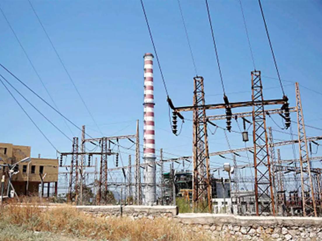 Farmers suffer due to low voltage power supply