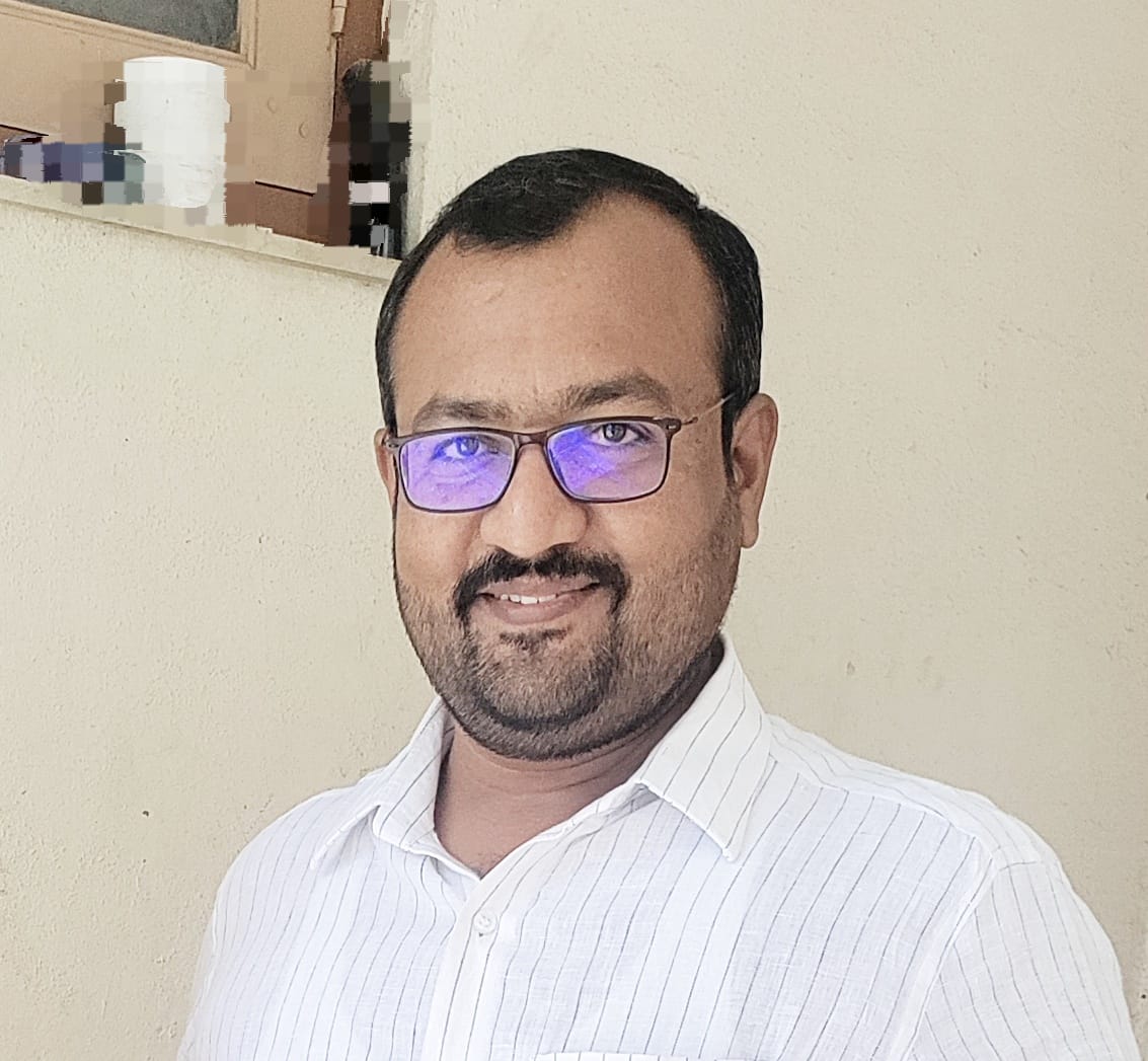 केम येथे जिल्हा परिषद तसेच पंचायत समितीच्या तीन उमेदवारांमध्ये चुरशीची लढत