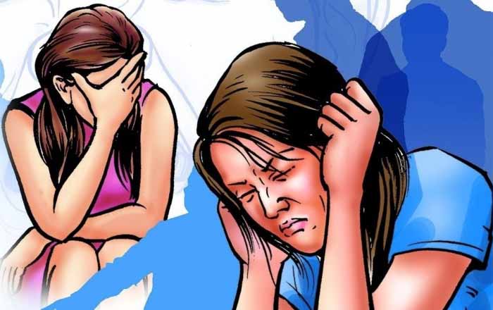 शिक्षकाकडून अल्पवयीन विद्यार्थिनीचा विनयभंग, करमाळ्यात गुन्हा दाखल