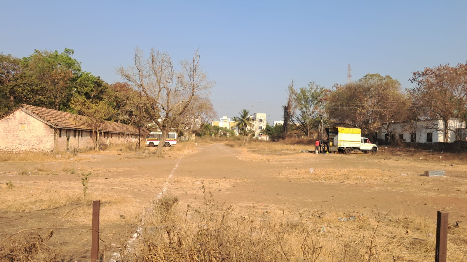 करमाळा पोलिसांसाठी गुड न्यूज ! नवीन पोलिस ठाणे व वसाहतीचा मार्ग मोकळा! प्रस्तावित जागेचा कन्सल्टंटकडून सर्व्हे सुरु